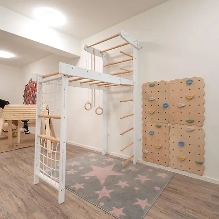 Apartman Crazy Frog *