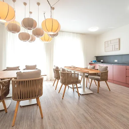 Apartman Crazy Frog *