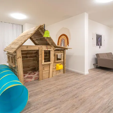 Crazy Frog Apartment *